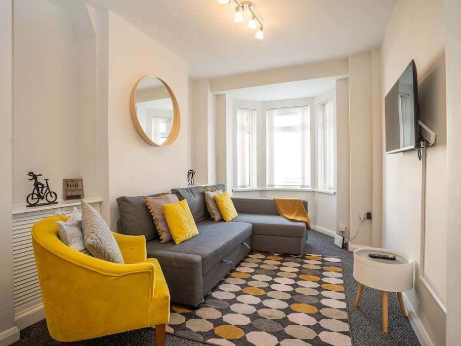 Cozy Townhouse, Walking Distance To Belfast City מראה חיצוני תמונה